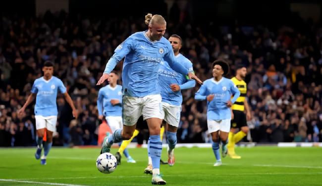  哈兰德双响曼城三球横扫热刺  