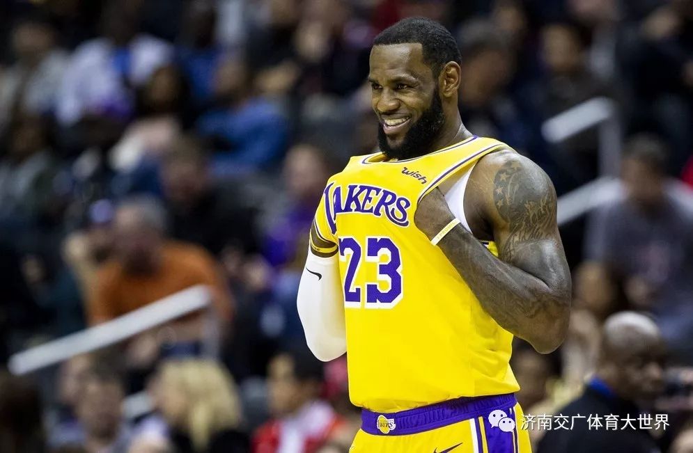  比勒菲尔德老帅运筹帷幄逆转取胜续命途