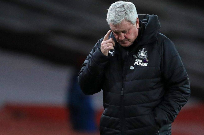  佛罗伦萨痛失好局遭逆转，主帅帕拉迪诺面临下课危机